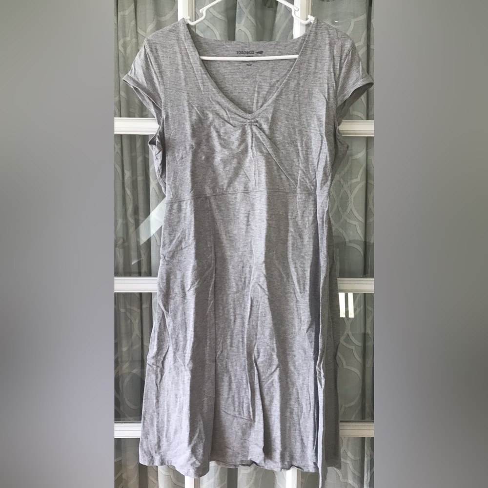 Toad&Co heathered gray size L short sleeve organic cotton and tencel dress EUC